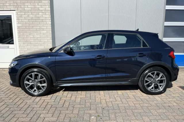 Audi A1 (2021) thumbnail 2