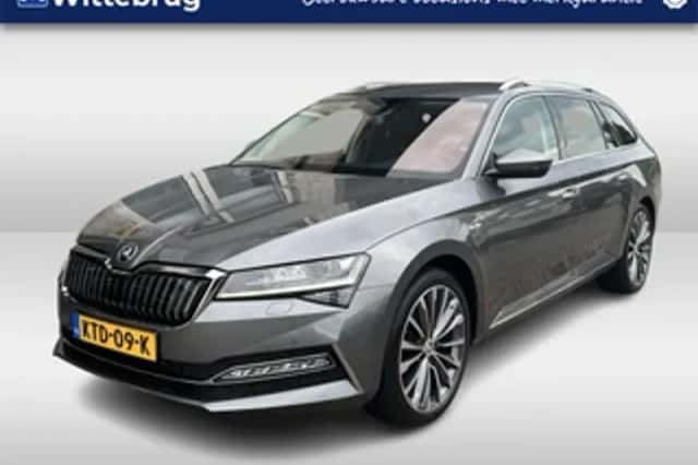 Škoda Superb (2023) thumbnail 1