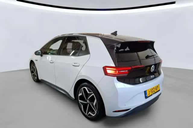 Volkswagen ID.3 (2020) thumbnail 2