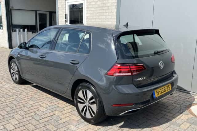 Volkswagen E-Golf (2020) thumbnail 5