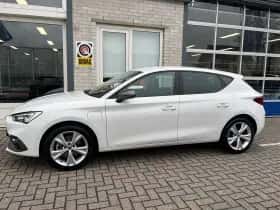 SEAT Leon (2022) thumbnail 2