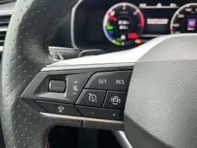 SEAT Leon (2022) thumbnail 13