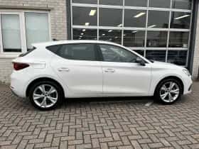 SEAT Leon (2022) thumbnail 36
