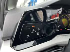 Volkswagen Golf (2021) thumbnail 11