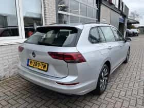 Volkswagen Golf (2021) thumbnail 31
