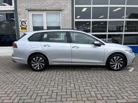 Volkswagen Golf (2021) thumbnail 32