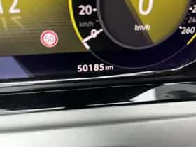 Volkswagen Golf (2021) thumbnail 6