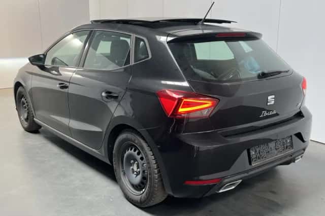 SEAT Ibiza (2023) thumbnail 5
