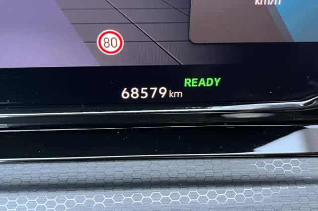 Volkswagen Golf (2022) thumbnail 6