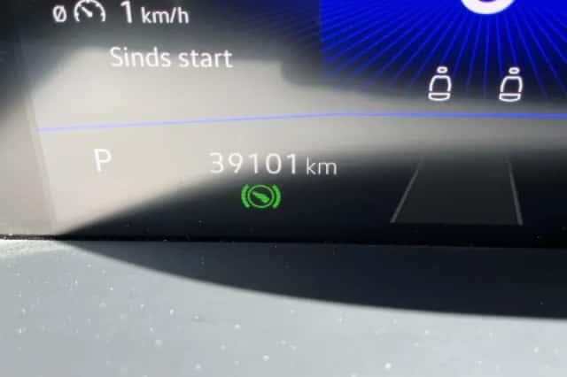 Volkswagen T-Roc (2022) thumbnail 6