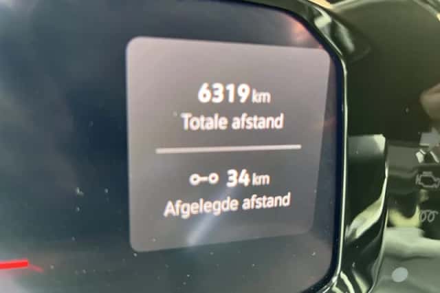 Volkswagen Golf (2025) thumbnail 6