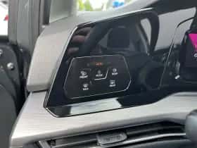 Volkswagen Golf (2022) thumbnail 12