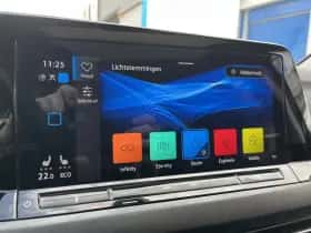 Volkswagen Golf (2022) thumbnail 24