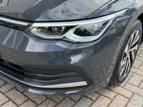 Volkswagen Golf (2022) thumbnail 39