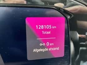 Volkswagen Golf (2022) thumbnail 6