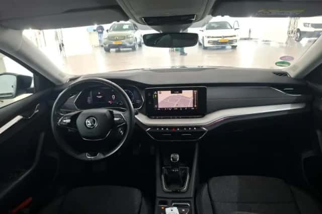 Škoda Octavia (2022) thumbnail 6