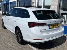 Škoda Octavia (2022) thumbnail 5