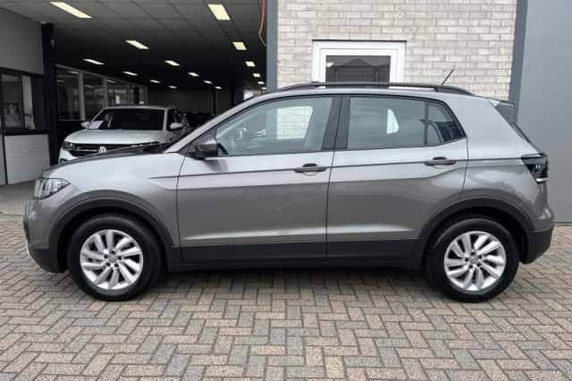 Volkswagen T-Cross (2019) thumbnail 2