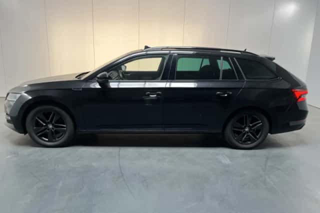 Škoda Superb (2023) thumbnail 2