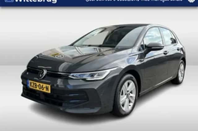 Volkswagen Golf (2024) thumbnail 1