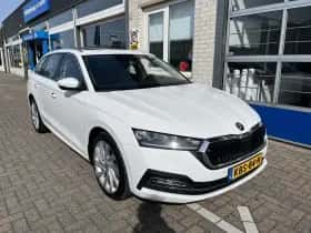 Škoda Octavia (2021) thumbnail 38