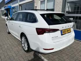 Škoda Octavia (2021) thumbnail 5