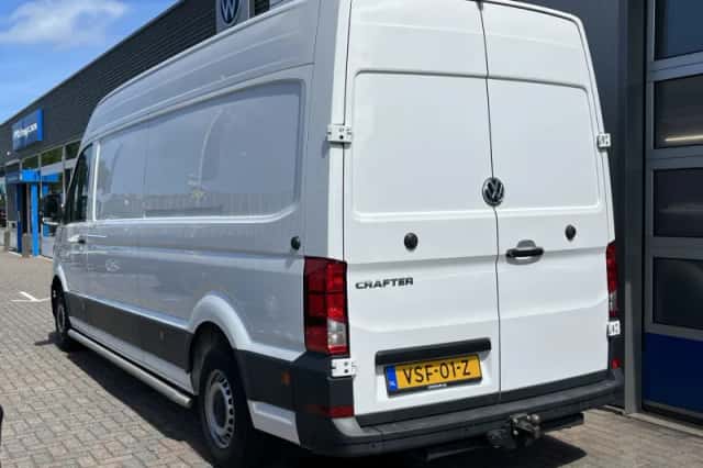 Volkswagen Crafter (2022) thumbnail 4
