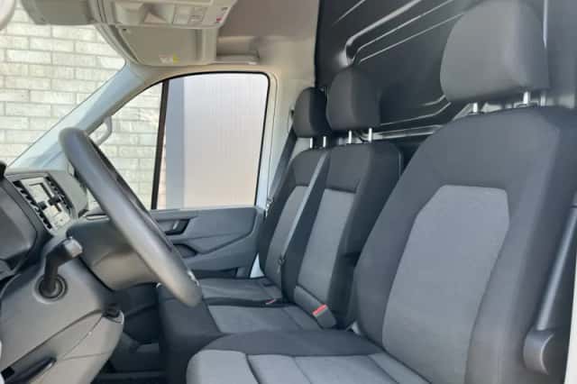 Volkswagen Crafter (2022) thumbnail 6