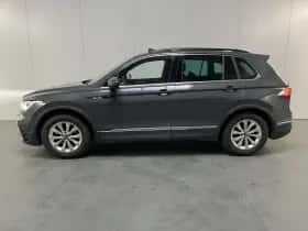Volkswagen Tiguan (2024) thumbnail 2