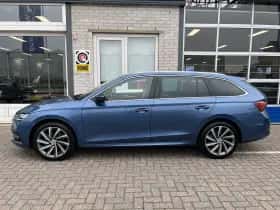 Škoda Octavia (2021) thumbnail 2