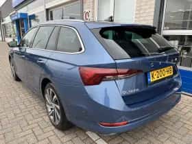 Škoda Octavia (2021) thumbnail 5
