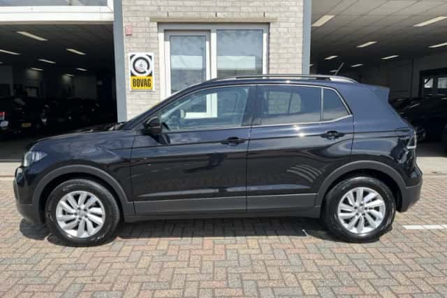 Volkswagen T-Cross (2020) thumbnail 2