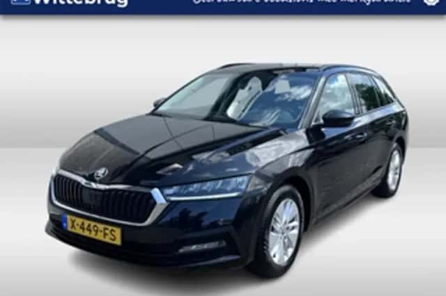 Škoda Octavia (2023) thumbnail 1