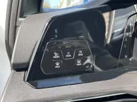 Volkswagen Golf (2020) thumbnail 11