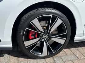 Volkswagen Golf (2020) thumbnail 36