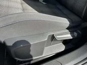 Volkswagen Golf (2020) thumbnail 9