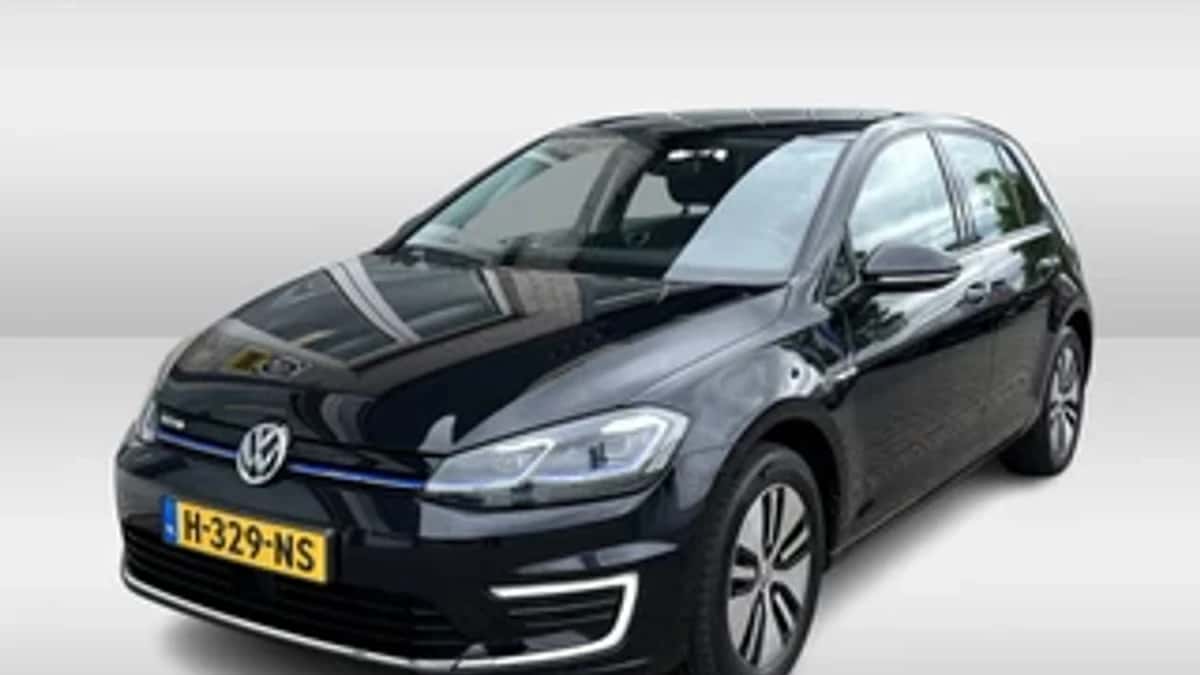 Volkswagen E-Golf (2020) — foto 1