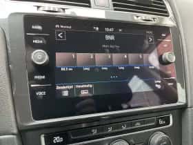 Volkswagen E-Golf (2020) thumbnail 19