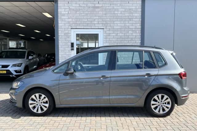 Volkswagen Golf Sportsvan (2020) thumbnail 2