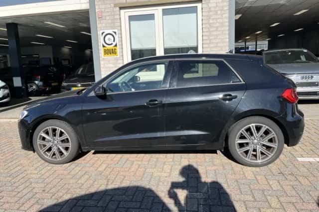 Audi A1 (2019) thumbnail 2