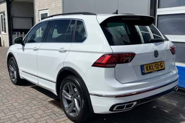 Volkswagen Tiguan (2023) thumbnail 5