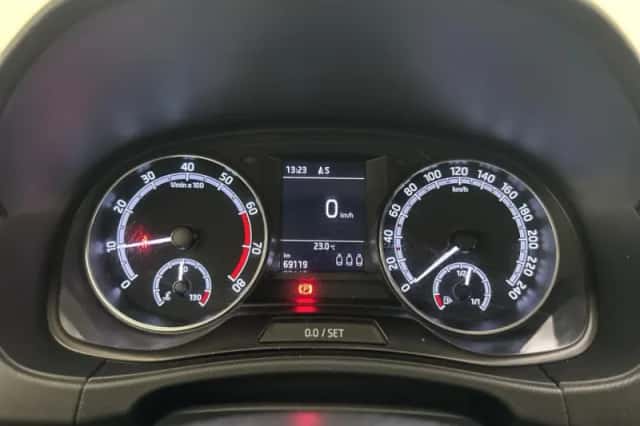 Škoda Fabia (2022) thumbnail 5