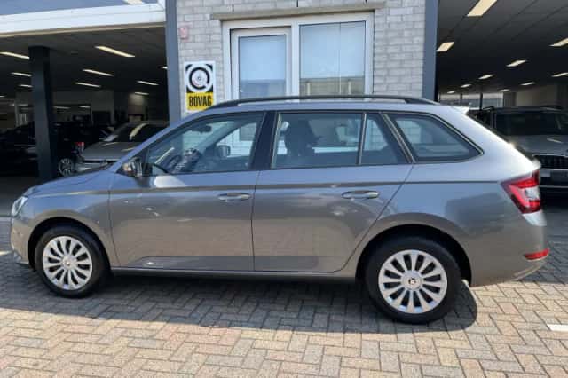 Škoda Fabia (2022) thumbnail 2