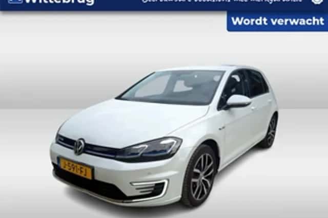 Volkswagen E-Golf (2020) thumbnail 1