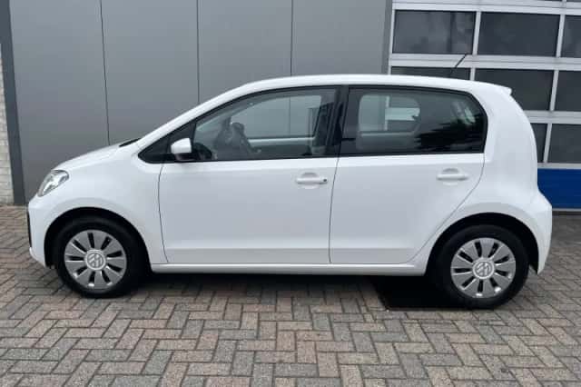 Volkswagen Up! (2018) thumbnail 2