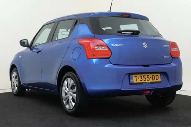 Suzuki Swift (2023) thumbnail 4