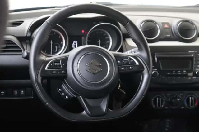 Suzuki Swift (2023) thumbnail 6