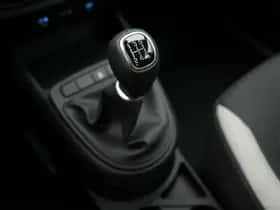 Hyundai i10 (2024) thumbnail 24