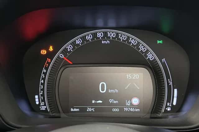 Toyota Aygo (2023) thumbnail 6