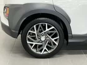 Hyundai Kona (2019) thumbnail 38